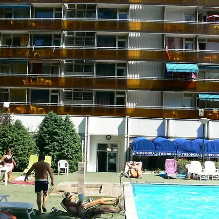 Neptun Apartman Apartment *