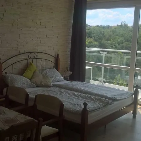 Neptun Apartman * Balatonföldvár