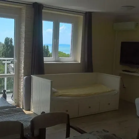 Neptun Apartman Apartment Balatonfoldvar